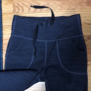 Lulu Leno stretchy yogas